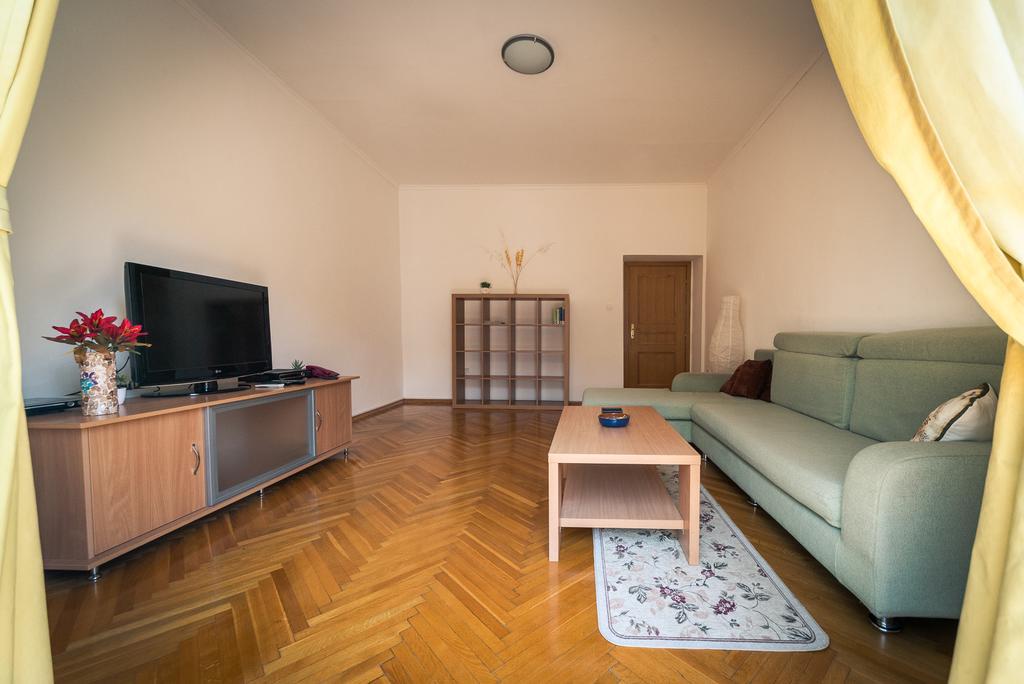 Apartment Kruna Center Ποντγορίτσα Εξωτερικό φωτογραφία